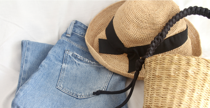 小窓付で大容量のファミリークローゼット